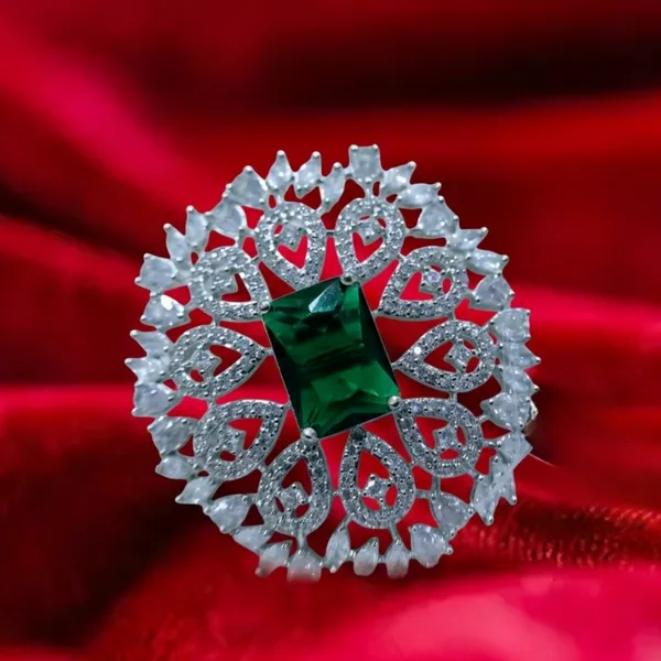 Emerald_&_Diamond_Floral_Statement_Ring