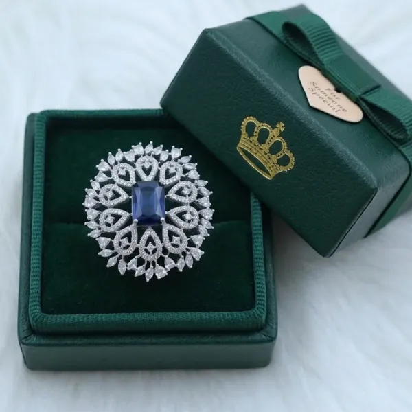 Majestic_Sapphire_Marquise_Statement_Ring