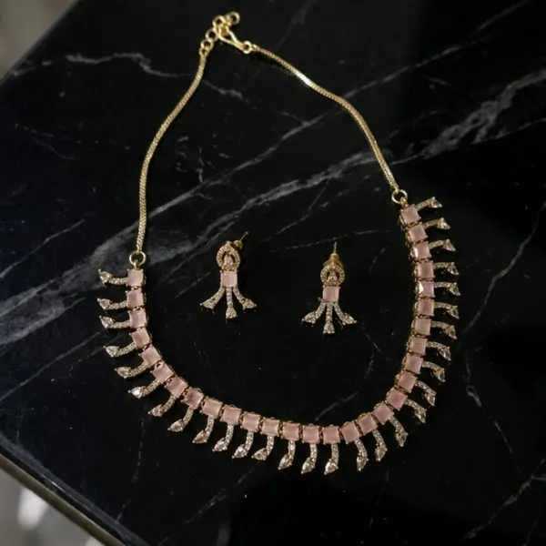 Blush_Pink_Fringe_Necklace_Set