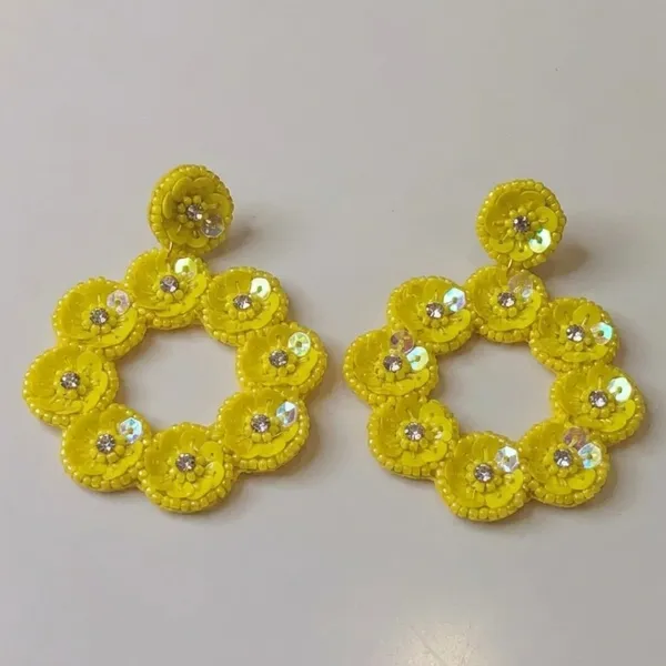 Zinnia_Bloom_Beaded_Floral_Hoops