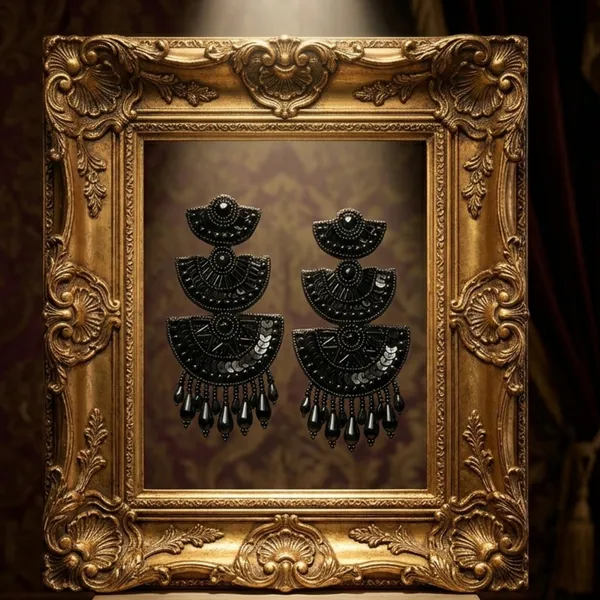 Onyx_Noir_Beaded_Tiered_Chandelier