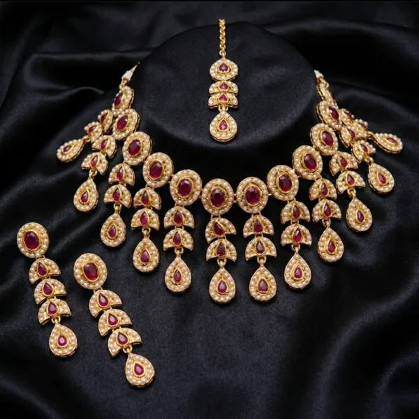 Sultana_Heritage_Crimson_Wedding_Ensemble