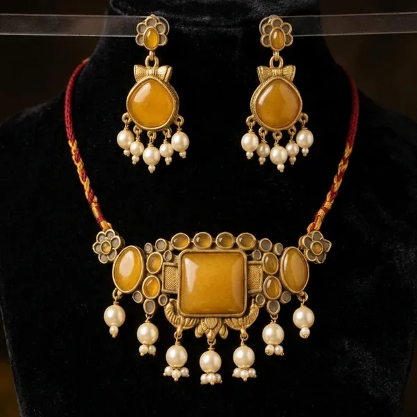 Golden_Amber_Antique_Choker_Set