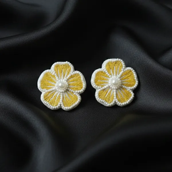 Golden_Bloom_Studs