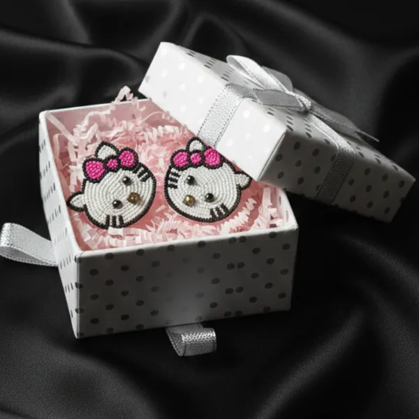 Whimsical_Kitty_Beaded_Studs