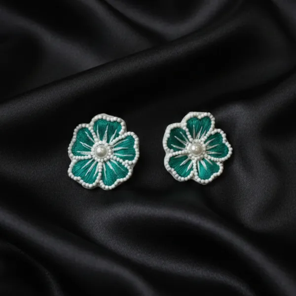 Emerald_Bloom_Studs