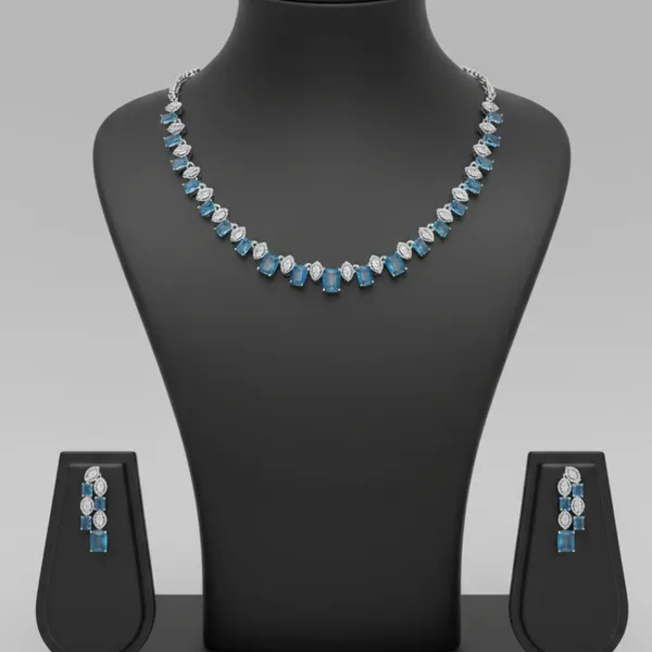 Aquamarine_&_Marquise_Crystal_Gala_Necklace