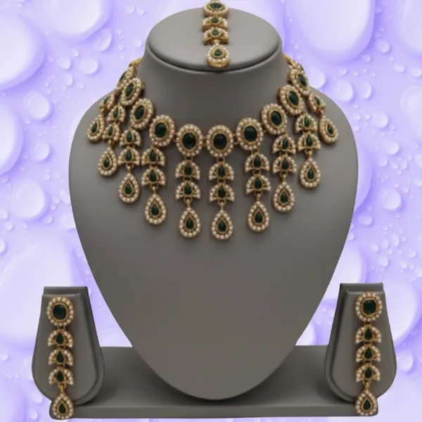 Emerald_Royale_Bridal_Necklace_Set