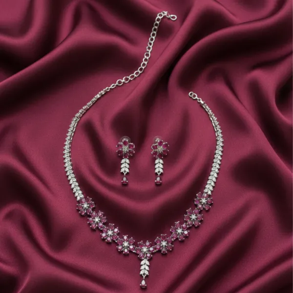 Elegant_Gemstone_Necklace_&_Earrings_Set
