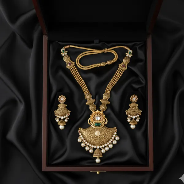 Heritage_Temple_Gold_Necklace_Set