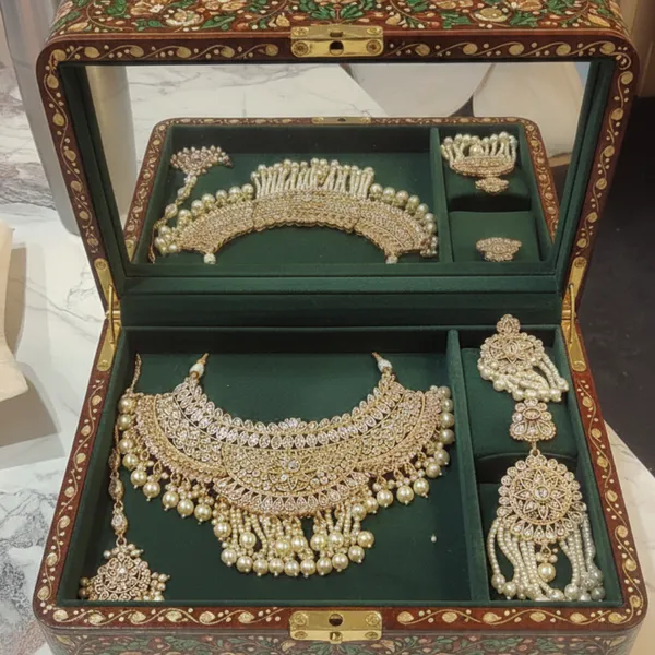 Noor_Mahal_Pearl_Bridal_Necklace_Set