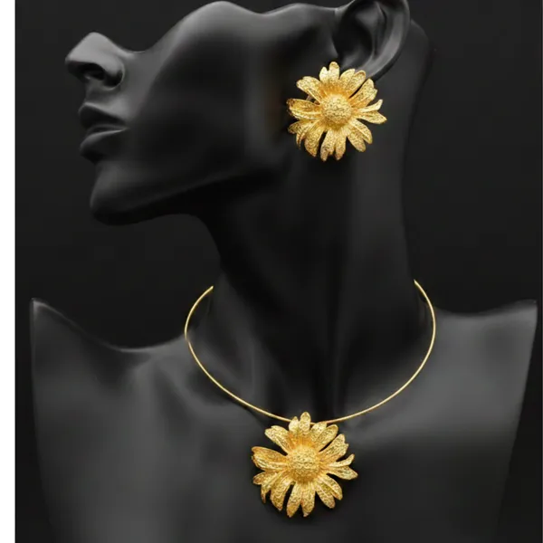 Golden_Floral_Statement_Necklace_&_Earrings_Set_-Jn113