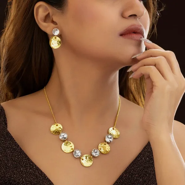 Golden_Disc_&_Crystal_Necklace_Set_-Jn109
