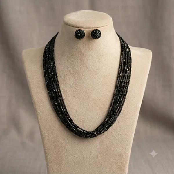 Midnight_Elegance_Black_Beaded_Necklace_Set