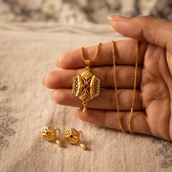 Gold_Plated_Ruby_Meenakari_Hexagonal_Pendant_Necklace_Earrings_Set_For_Women