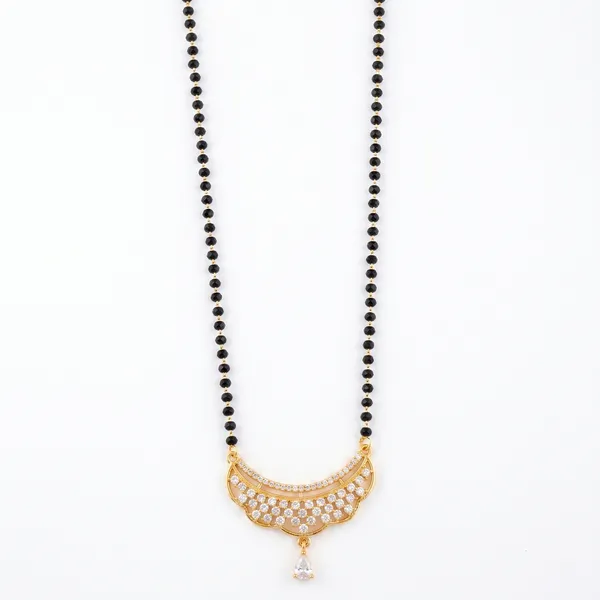 Sizzling_Stylish_American_Diamond_Single_Strand_Black_Beaded_Mangalsutra