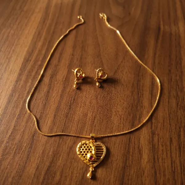 Gold_Plated_Ruby_Stone_Heart_Pendant_Necklace_Earrings_Set_For_Women