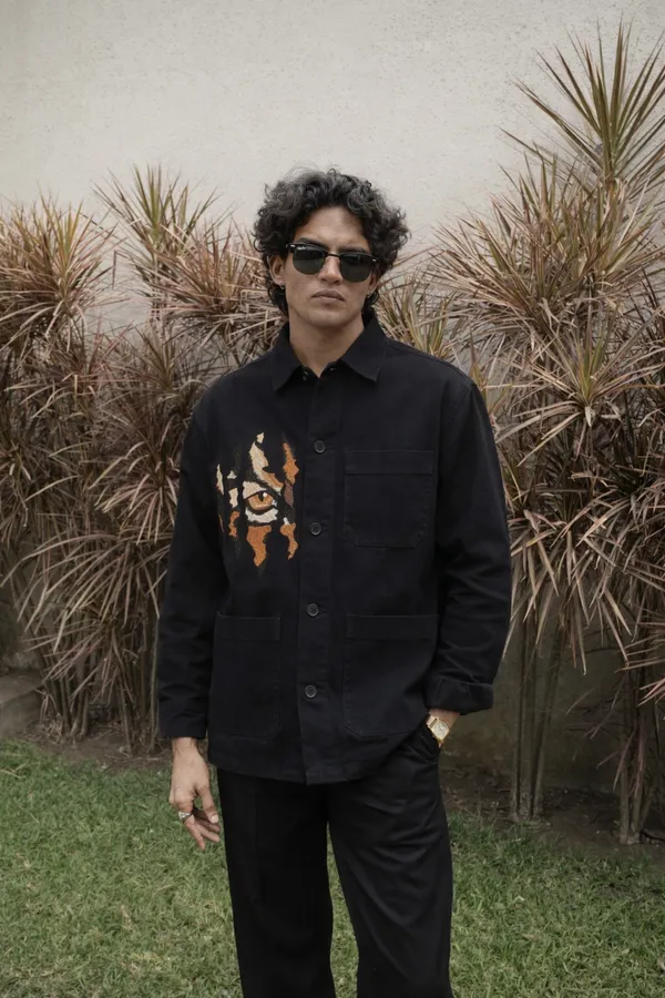 Black_Tiger_Embroidery_Shirt