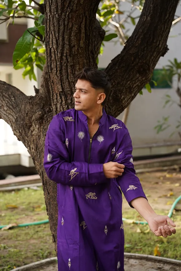 Purple_heavy_embroidery_kurta_full_set