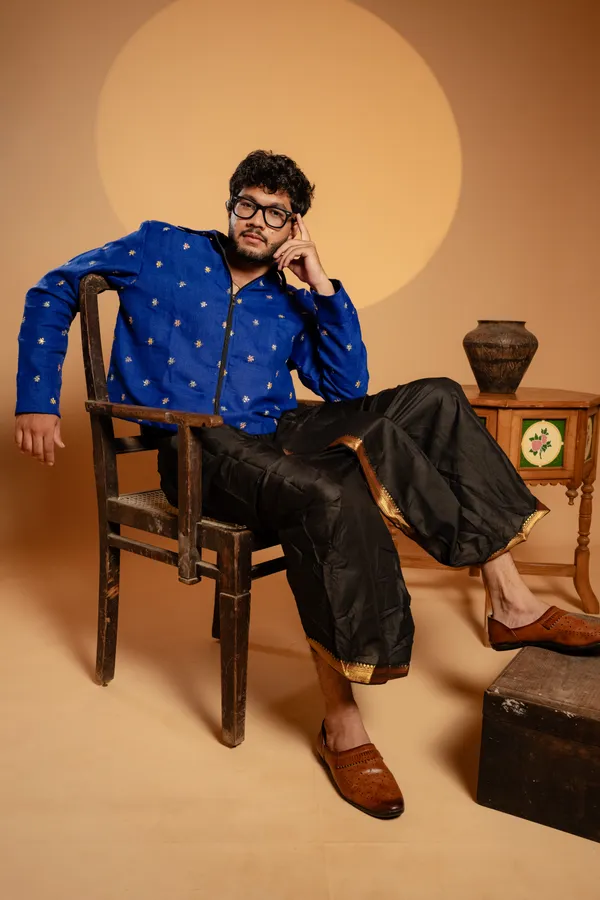 BLUE_EMBROIDERY_JACKET