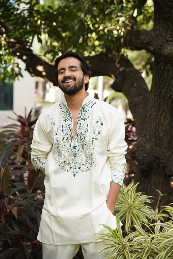 White_heavy_embroidery_kurta_full_set