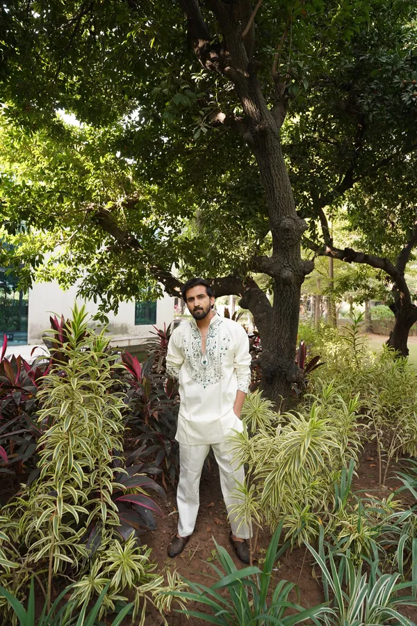 White_heavy_embroidery_kurta_full_set