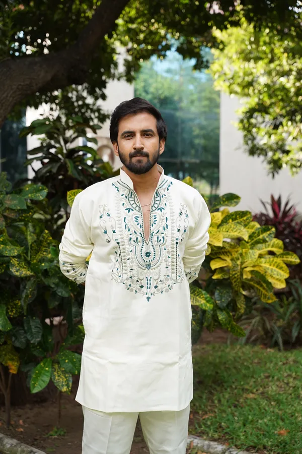 White_heavy_embroidery_kurta_full_set