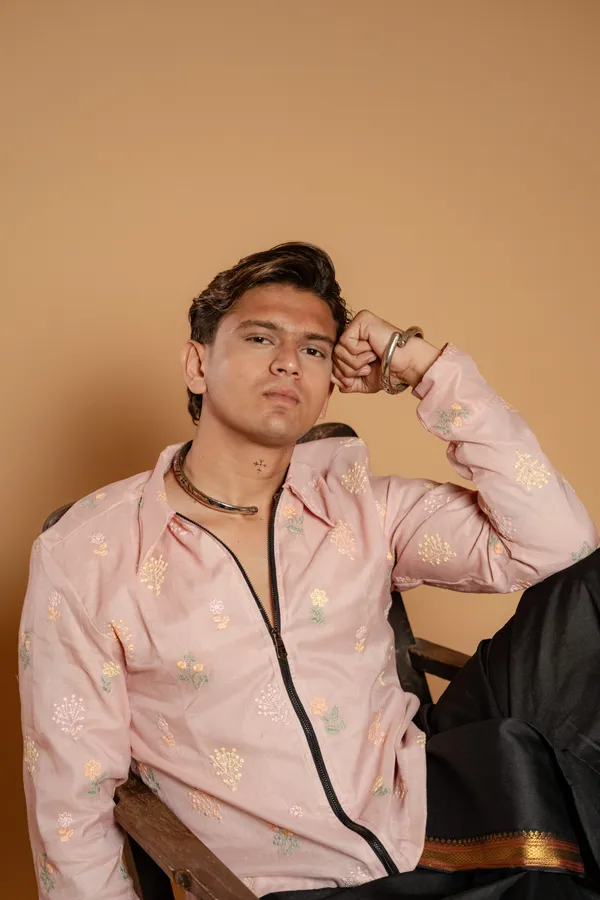 PINK_FLOWER_EMBROIDERY_JACKET