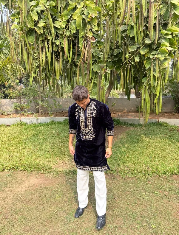 Blue_velvet_kurta_full_set