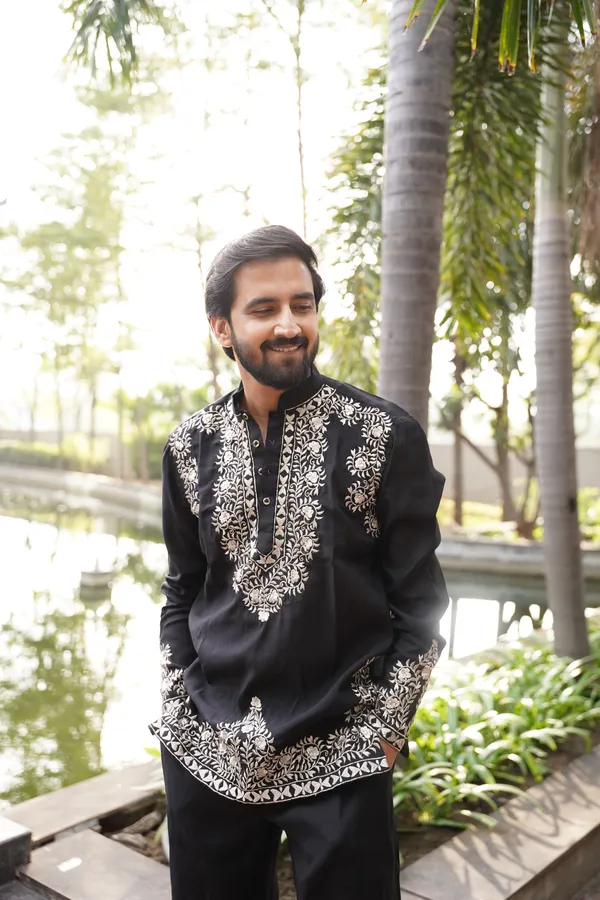 Black_heavy_embroidery_kurta_full_set