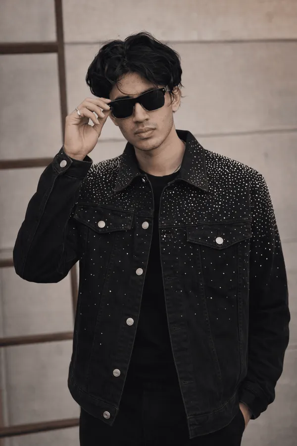 Black_Denim_Jacket