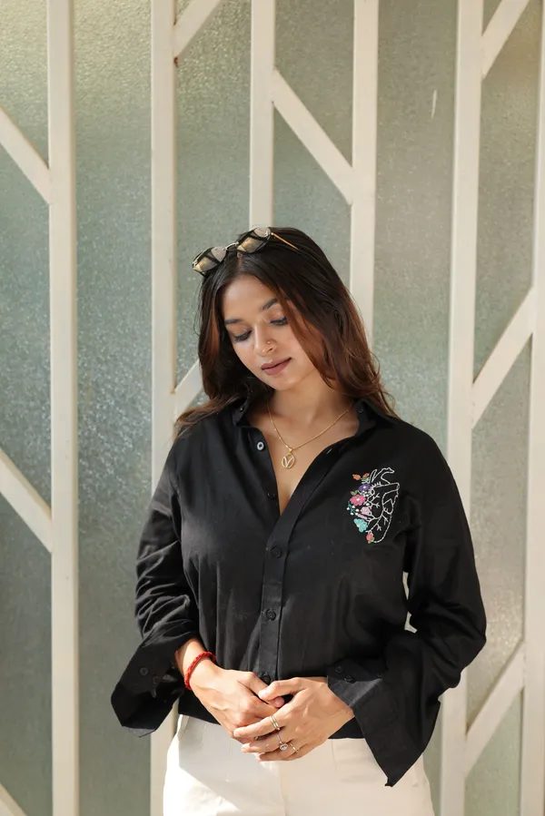 Black_Heart_Embroidery_Shirt
