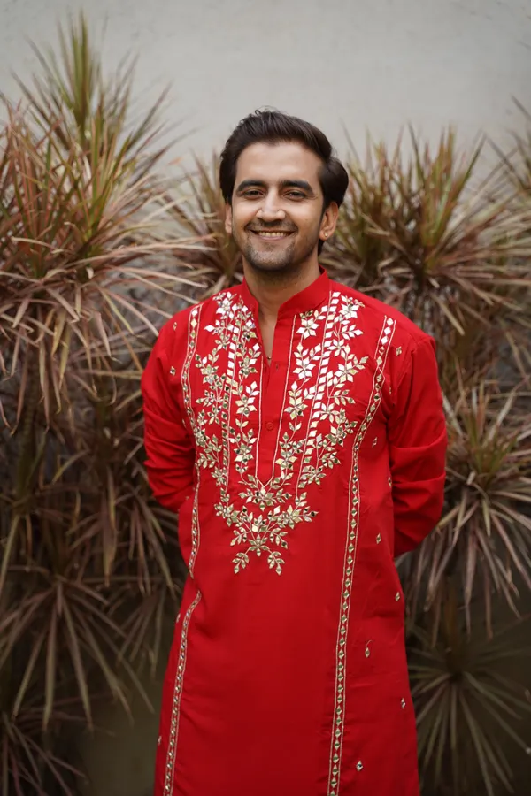 Red_heavy_embroidery_kurta_full_set