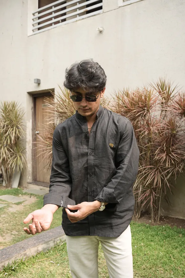 Linen_Black_Shirt