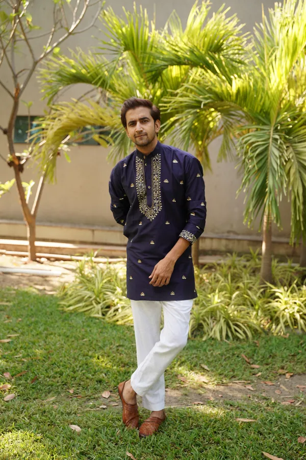 Dark_blue_embroidery_kurta_full_set