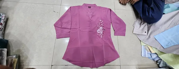 Pink_Crepe_A_Line_Floral_Embroidered_Kurti_For_Women
