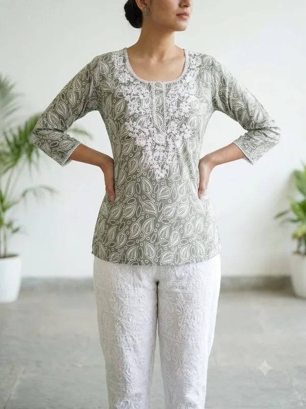 Women__Cotton_Embroidered_KurtI