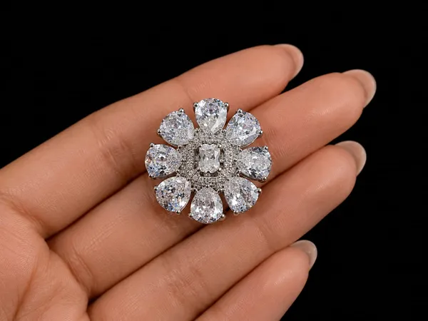 Luxury_Crystal_Flower_Ring_for_Women_|_Elegant_Rhinestone_Diamond_Look_Adjustable_Ring_|_Sparkling_Fashion_Jewellery_for_Wedding,_Party_&_Festive