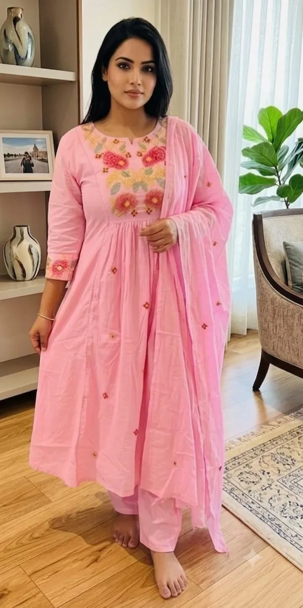 WOMEN_COTTON_KURTI_PANT_WITH_DUPATTA