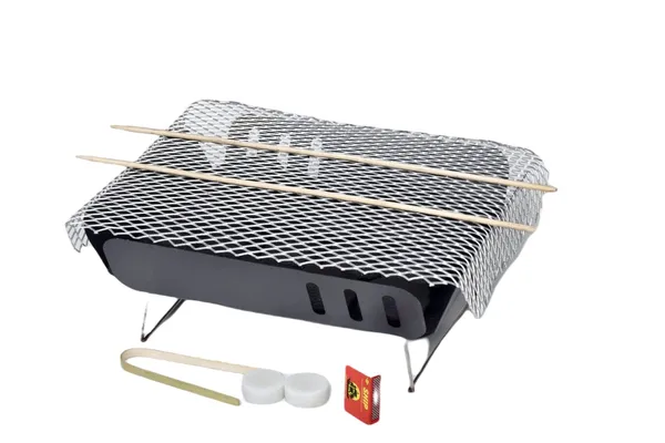 Metal_Bamboo_Reusable_Barbeque_Grill_Kit