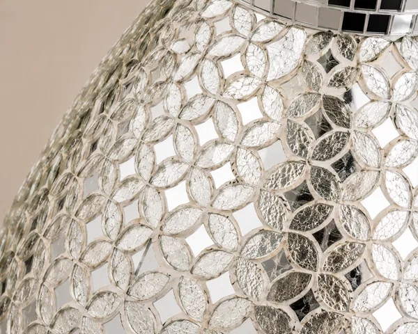 Moonlit_Petals_Mosaic_Vase