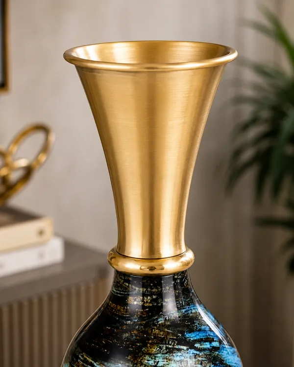 Multicoloured_Brass_Finish_Premium_Vase_For_Living_Room_Decor
