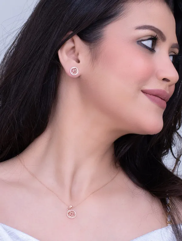 I_am_queen_Pendant_set_(Without_Chain)