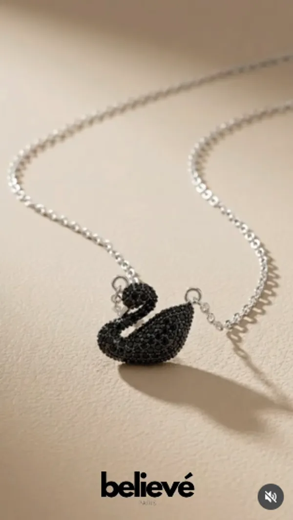 Elegant_swan_pendant