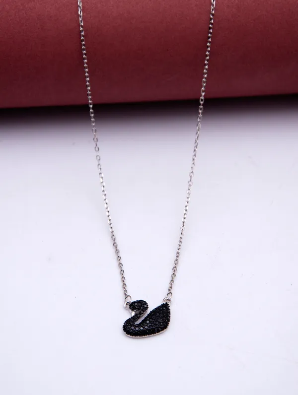 Elegant_swan_pendant