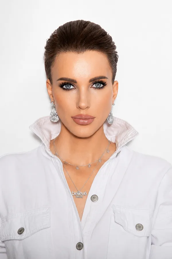 Elegant_swan_pendant