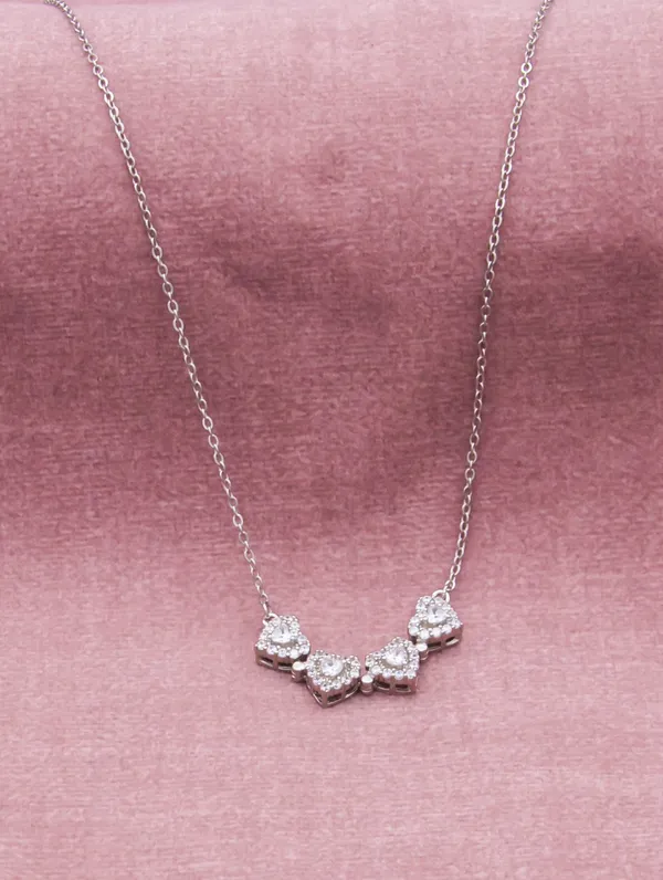 Heart-shaped_pendants