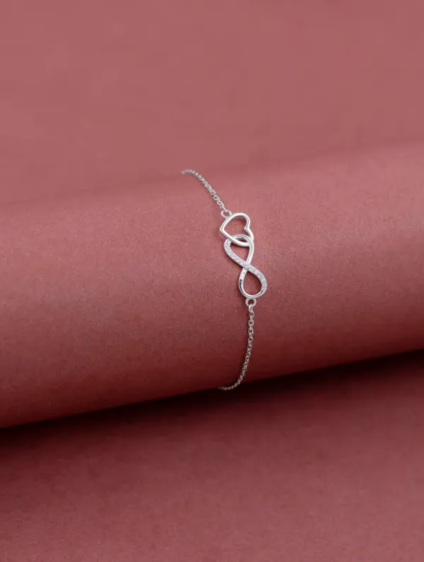 Infinity_Bracelet_for_your_charm