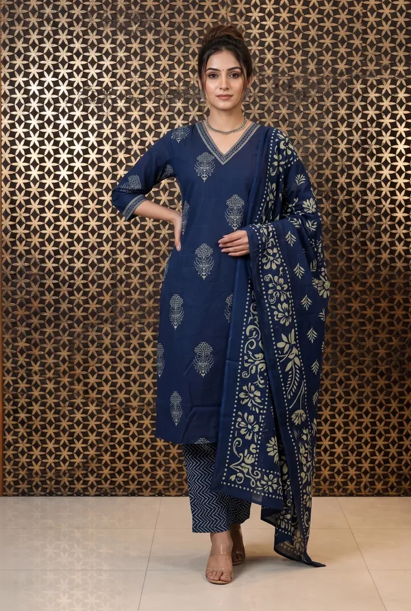 Navy_Blue_Cotton_Premium_And_Elegant_Kurta_Set_For_Women