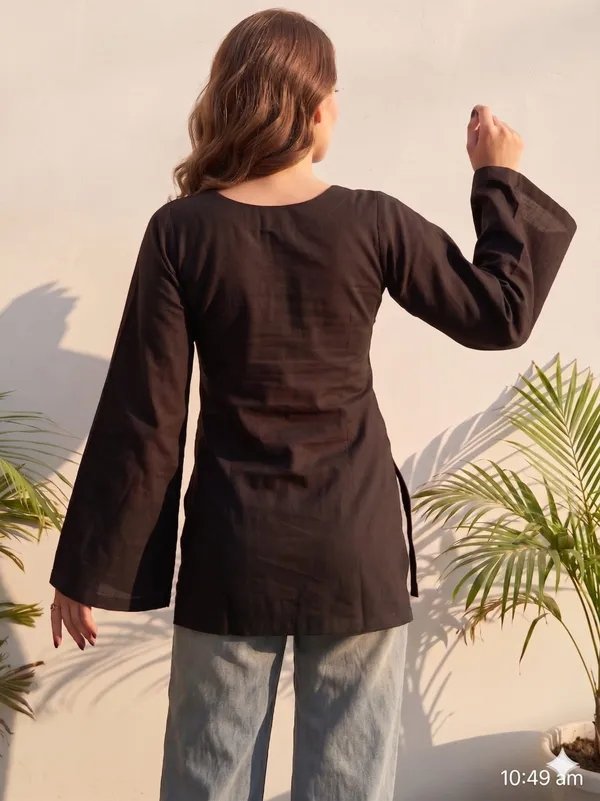 Black_Cotton_Premium_And_Elegant_Top_For_Women